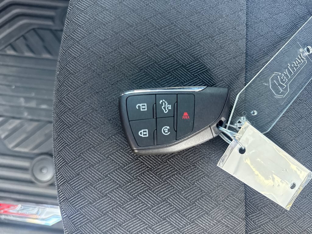New 2026 Summit White Chevrolet LT image 25