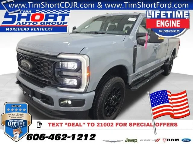 Used 2025  Ford Lariat image 1