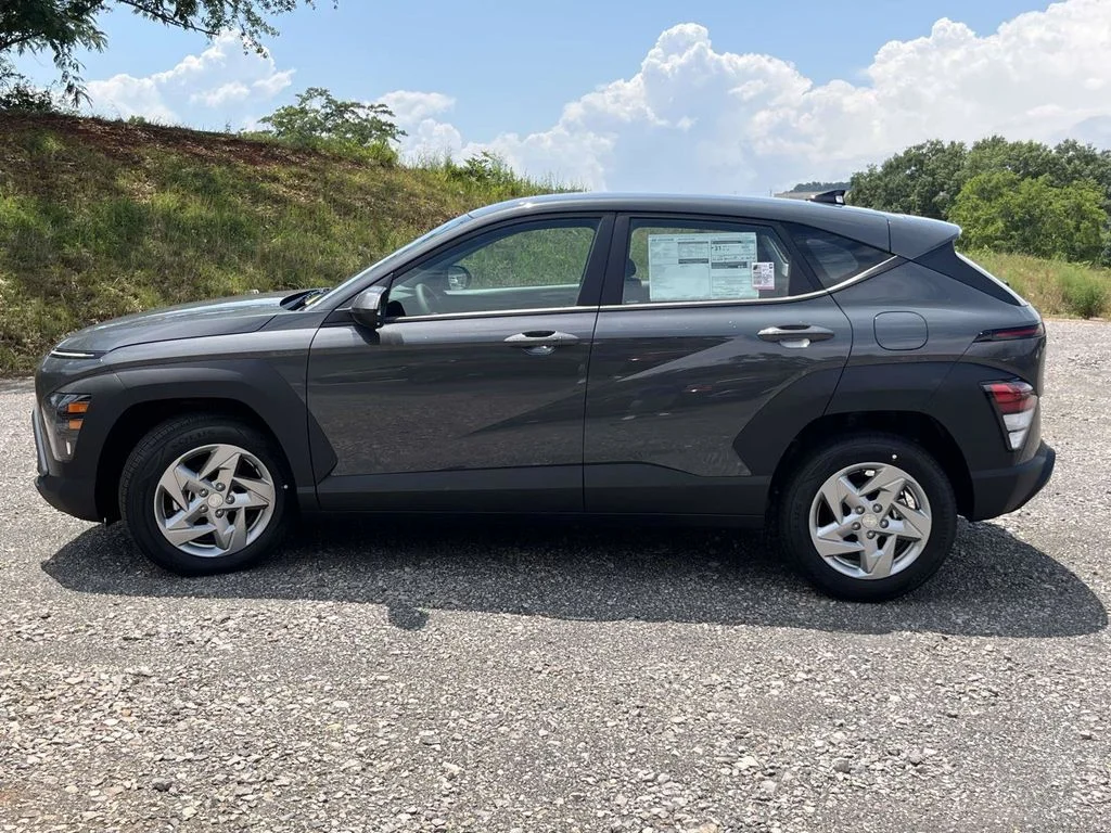 New 2026 Gray Hyundai SE image 5