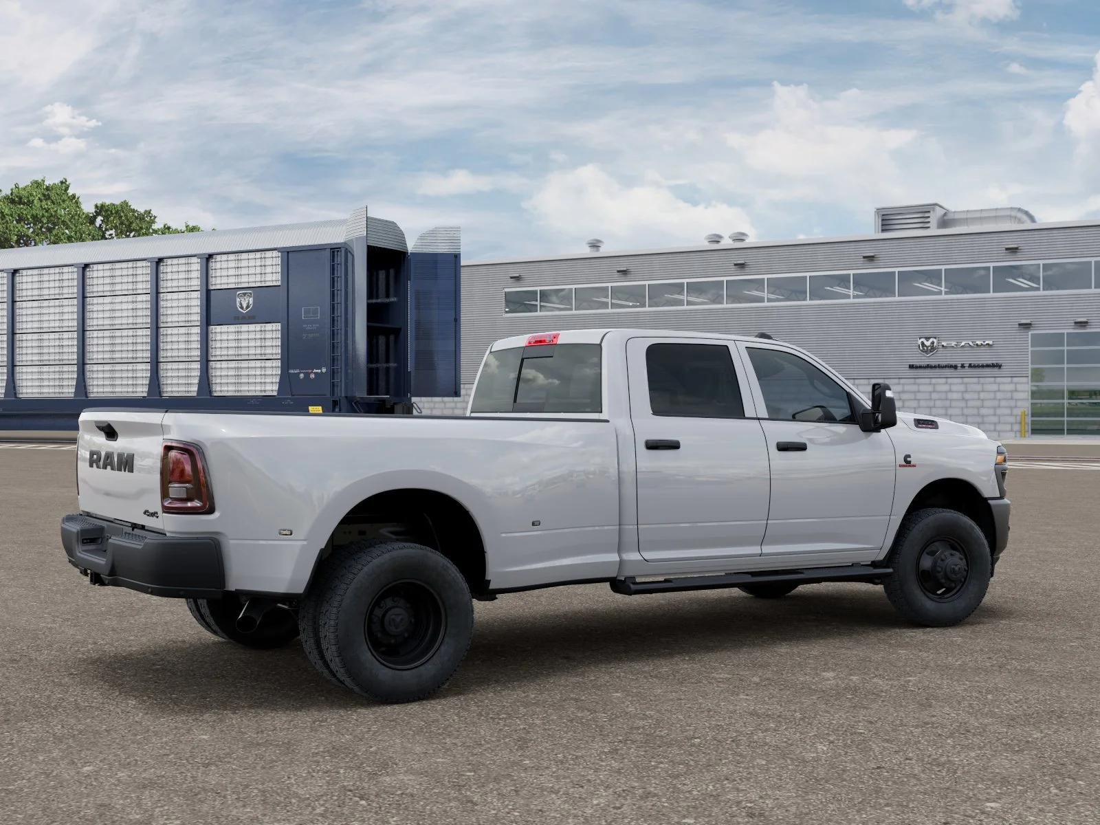 New 2026 Bright White Clear-Coat Exterior Paint RAM Tradesman image 2
