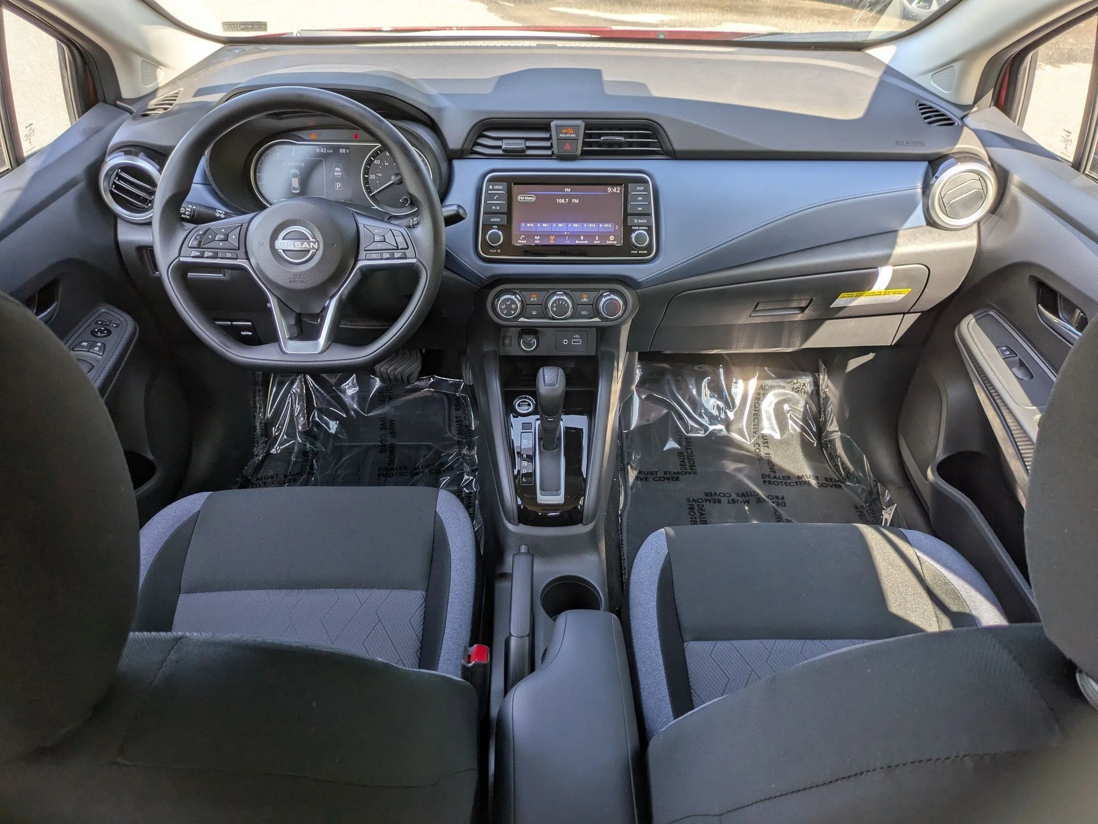 2025 Nissan Versa Sedan SV - Photo 10