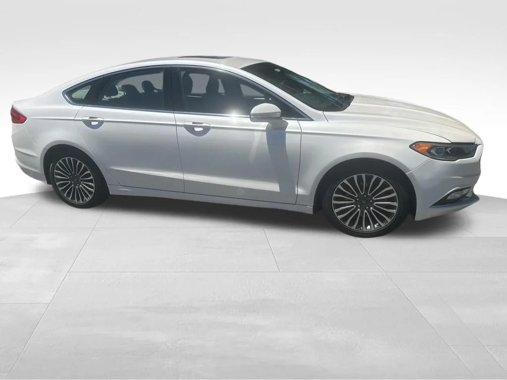 Used 2017 White Ford SE image 29