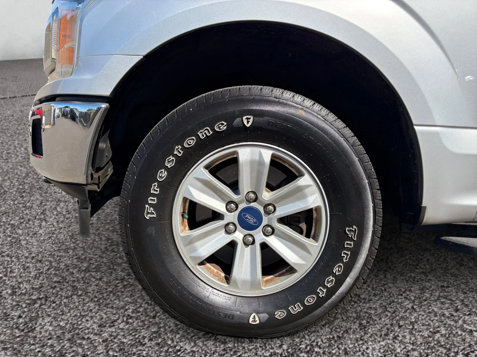 Used 2018 Silver Ford XLT image 9