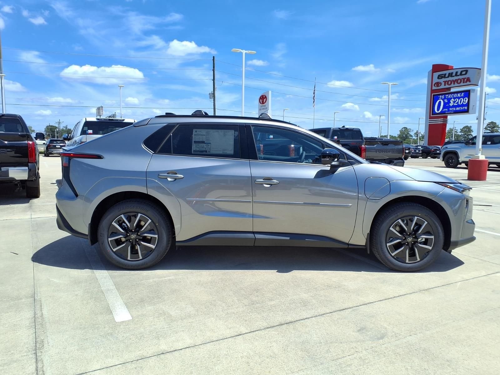 New 2026 Heavy Metal <sup>1</sup> Toyota  XLE image 5