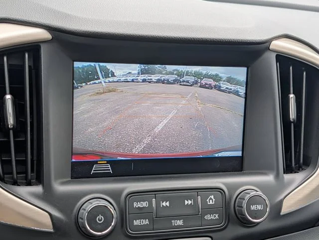 Used 2018 Quartz GMC Denali image 25