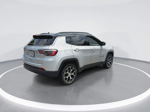 Used 2024 Silver Jeep Limited image 8