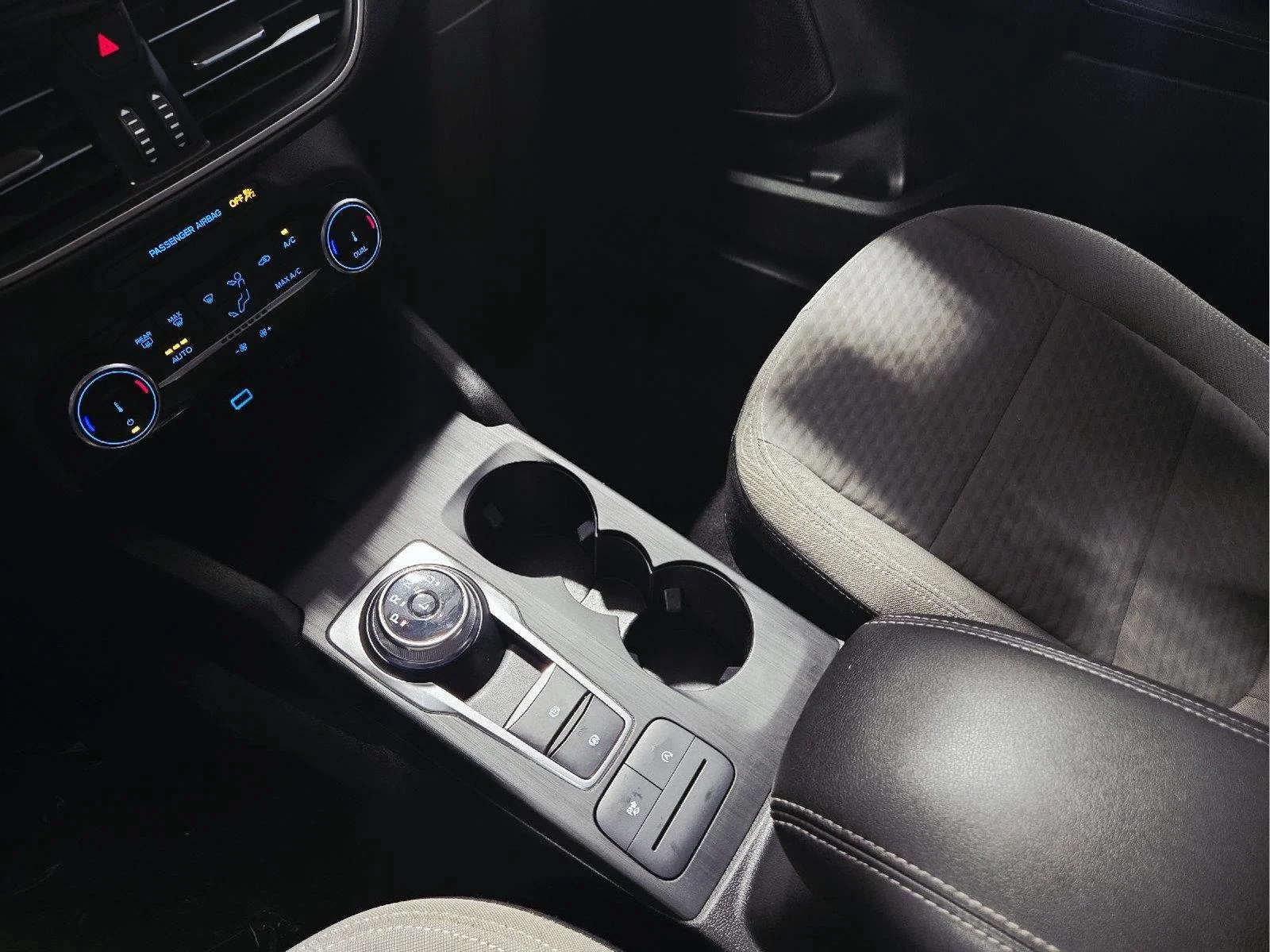 Used 2022 Stone Blue FORD SE image 31