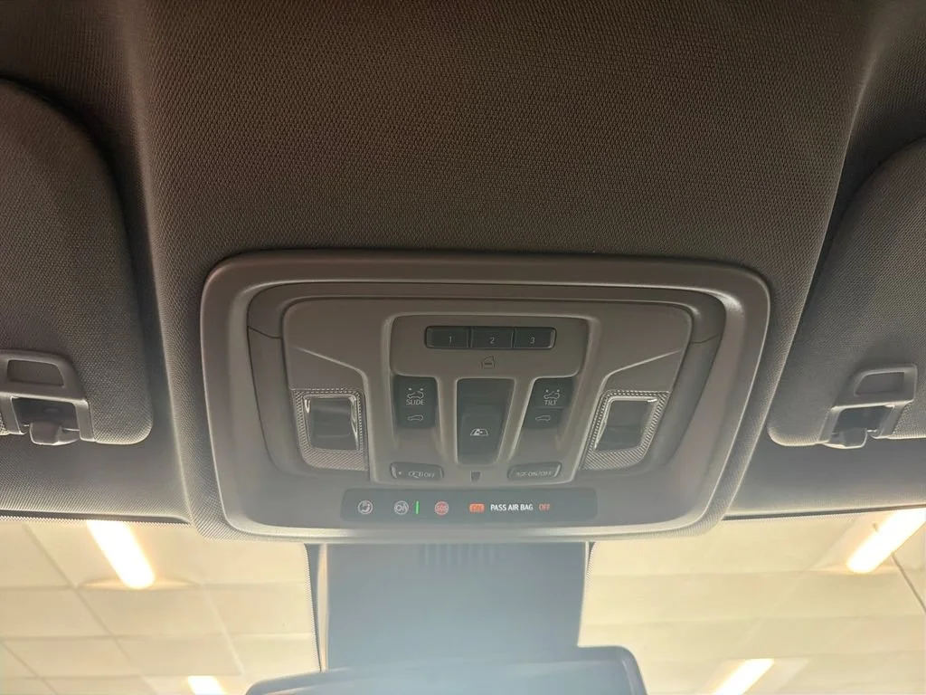 New 2026 Onyx Black GMC SLT image 17