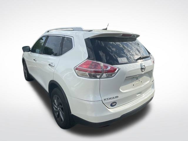 Used 2016 Pearl White Nissan SV image 7