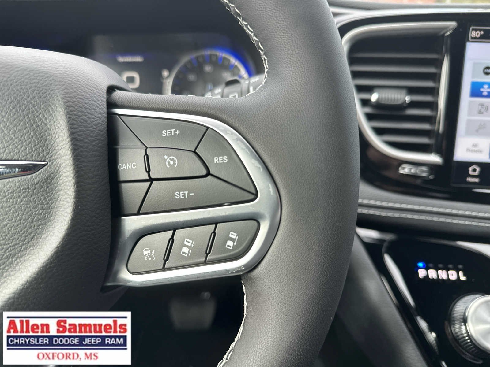 2026 Chrysler Pacifica Select - Photo 15