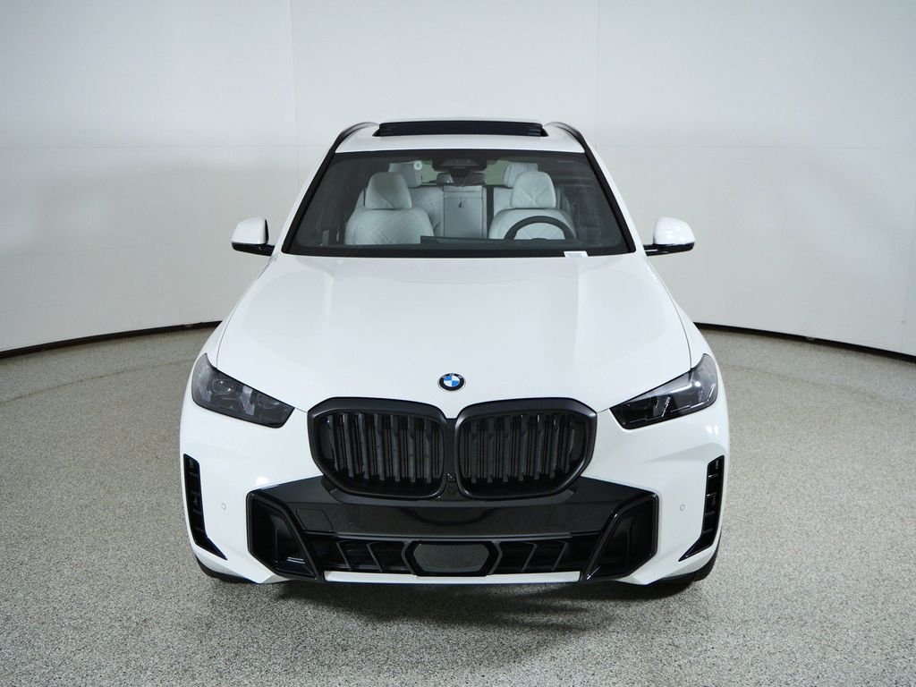 New 2026 Alpine White BMW xDrive40i image 16