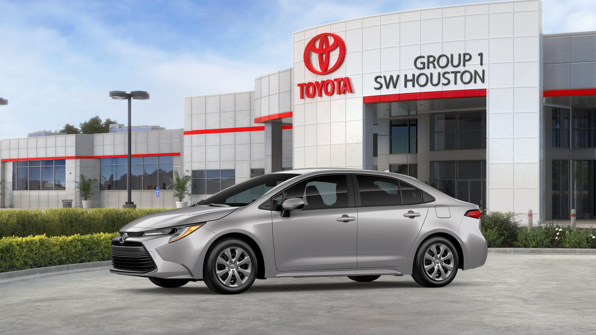 New 2026 Classic Silver Metallic Toyota LE image 3