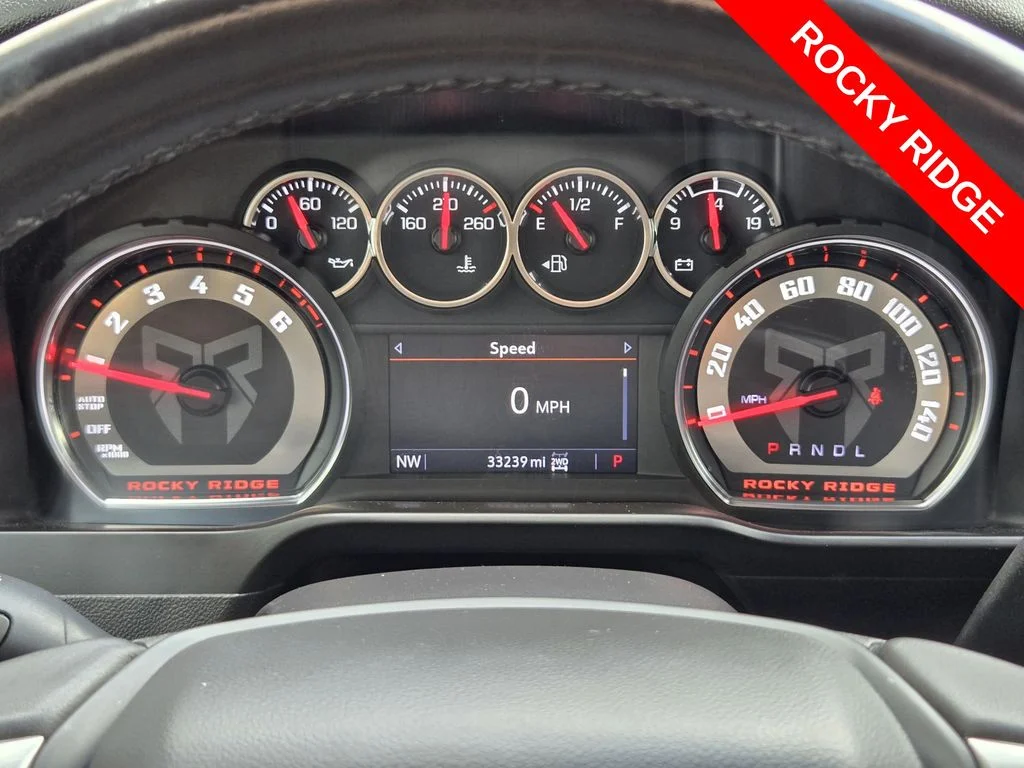 2021 Chevrolet Silverado 1500 RST - Photo 14