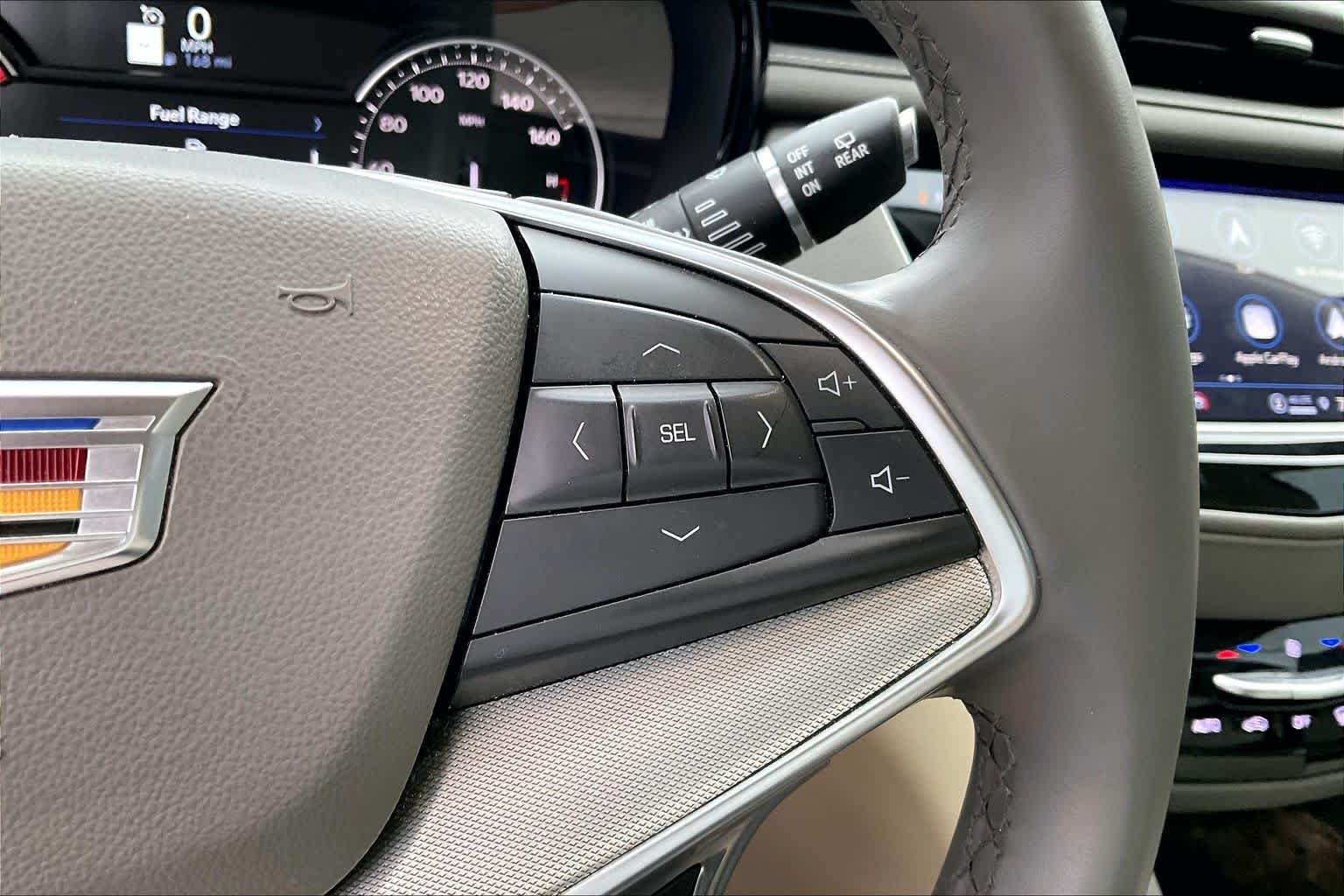 Used 2025 Stellar Black Metallic Cadillac FWD Premium Luxury image 24