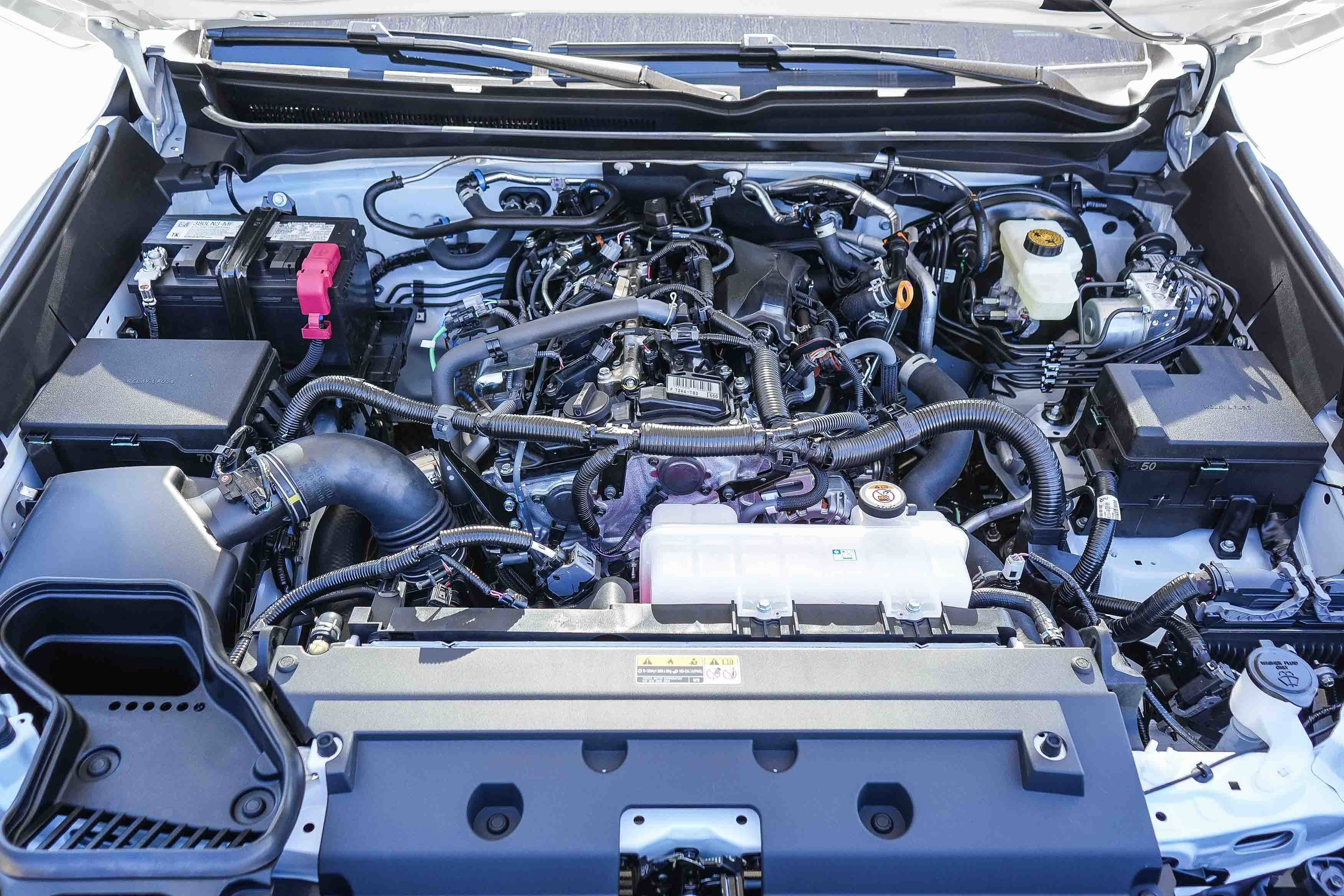 2026 Toyota Tacoma SR5 - Photo 27