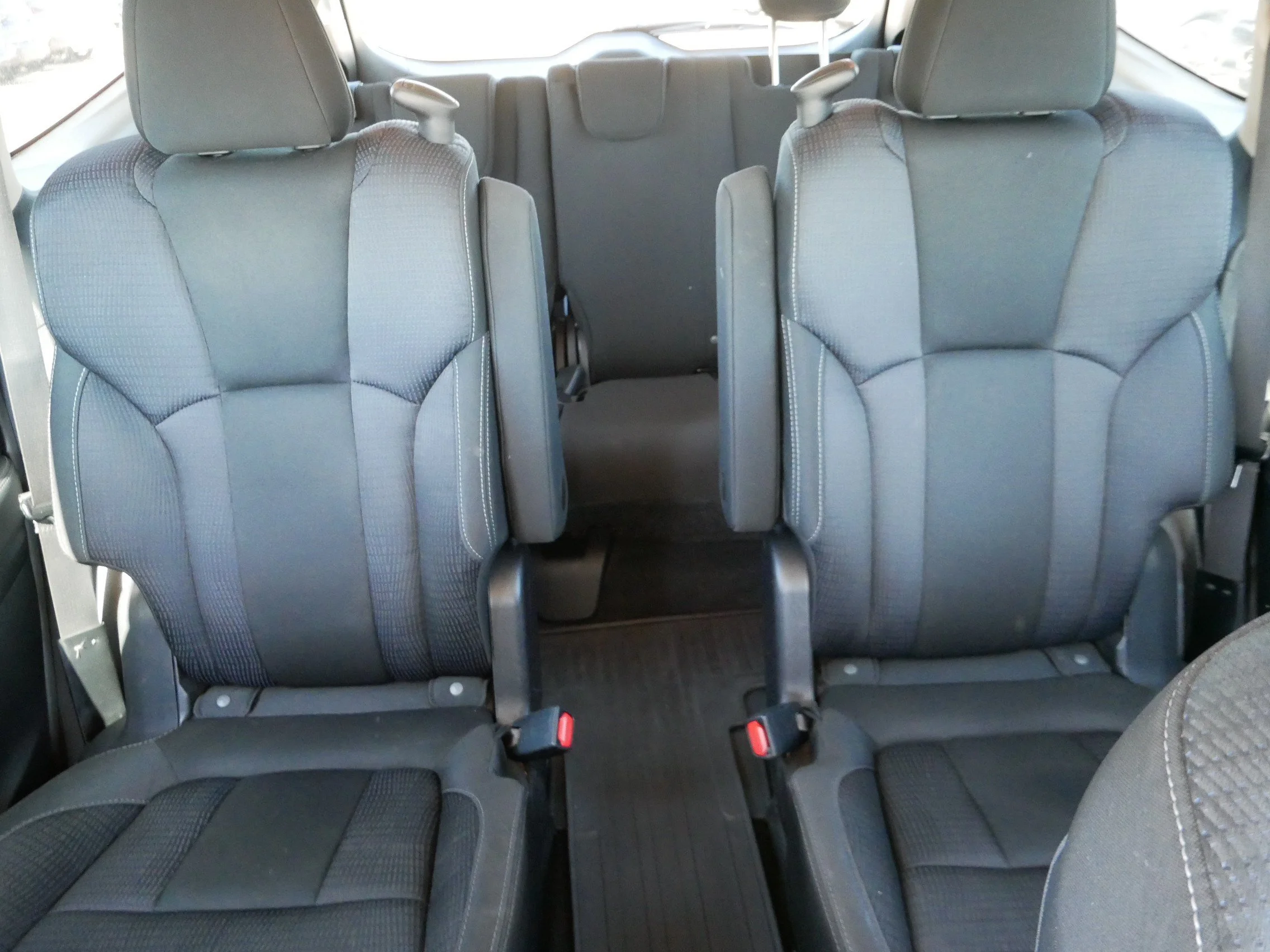 Used 2020 Magnetite Gray Metallic Subaru Premium image 13