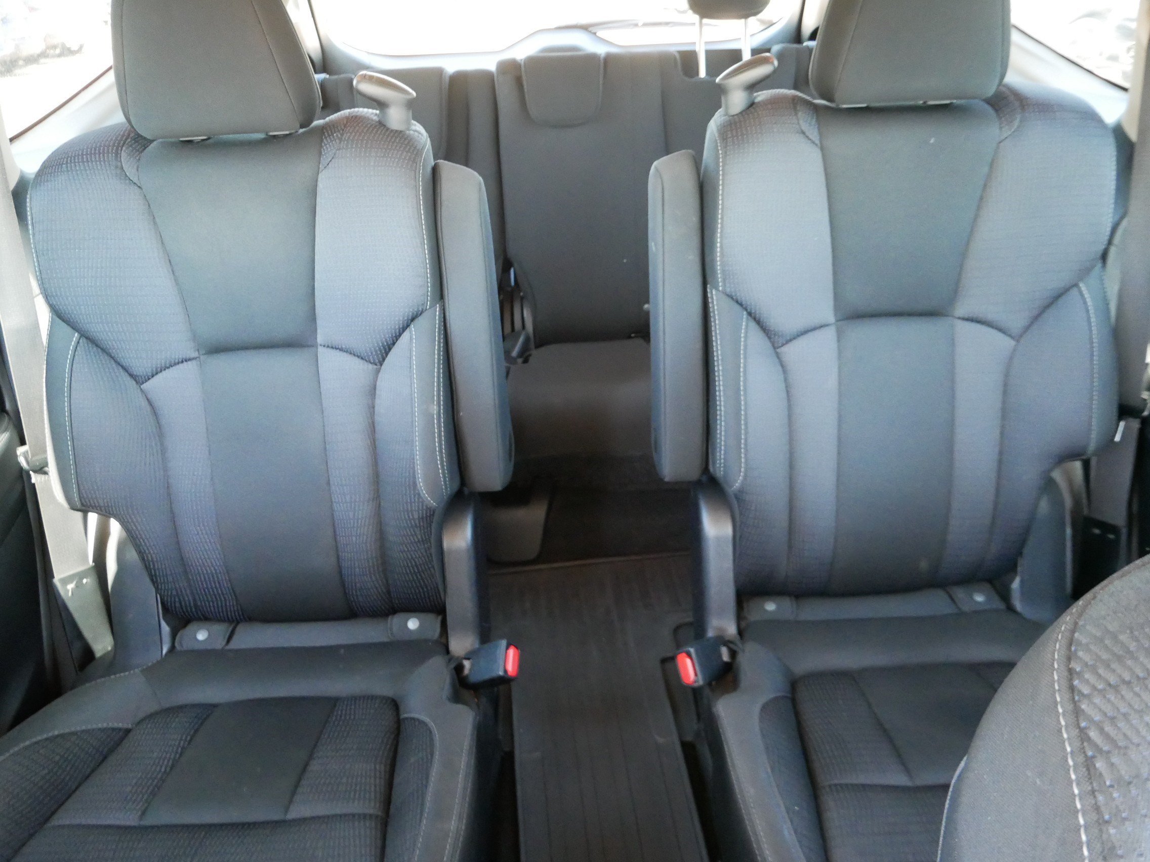 Used 2020 Magnetite Gray Metallic Subaru Premium image 13