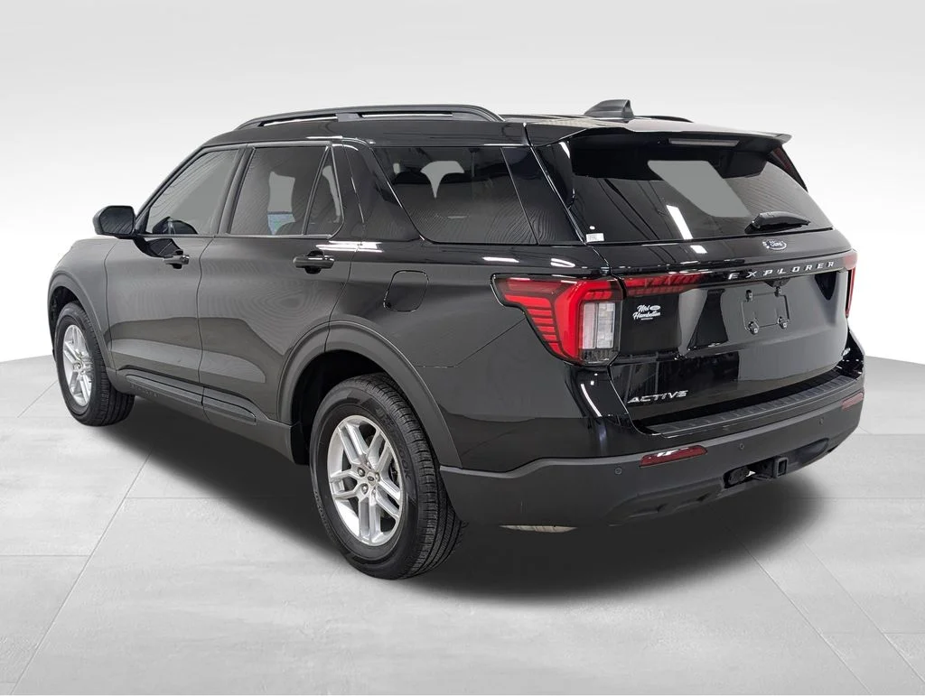New 2026 Agate Black Metallic Ford Active image 22