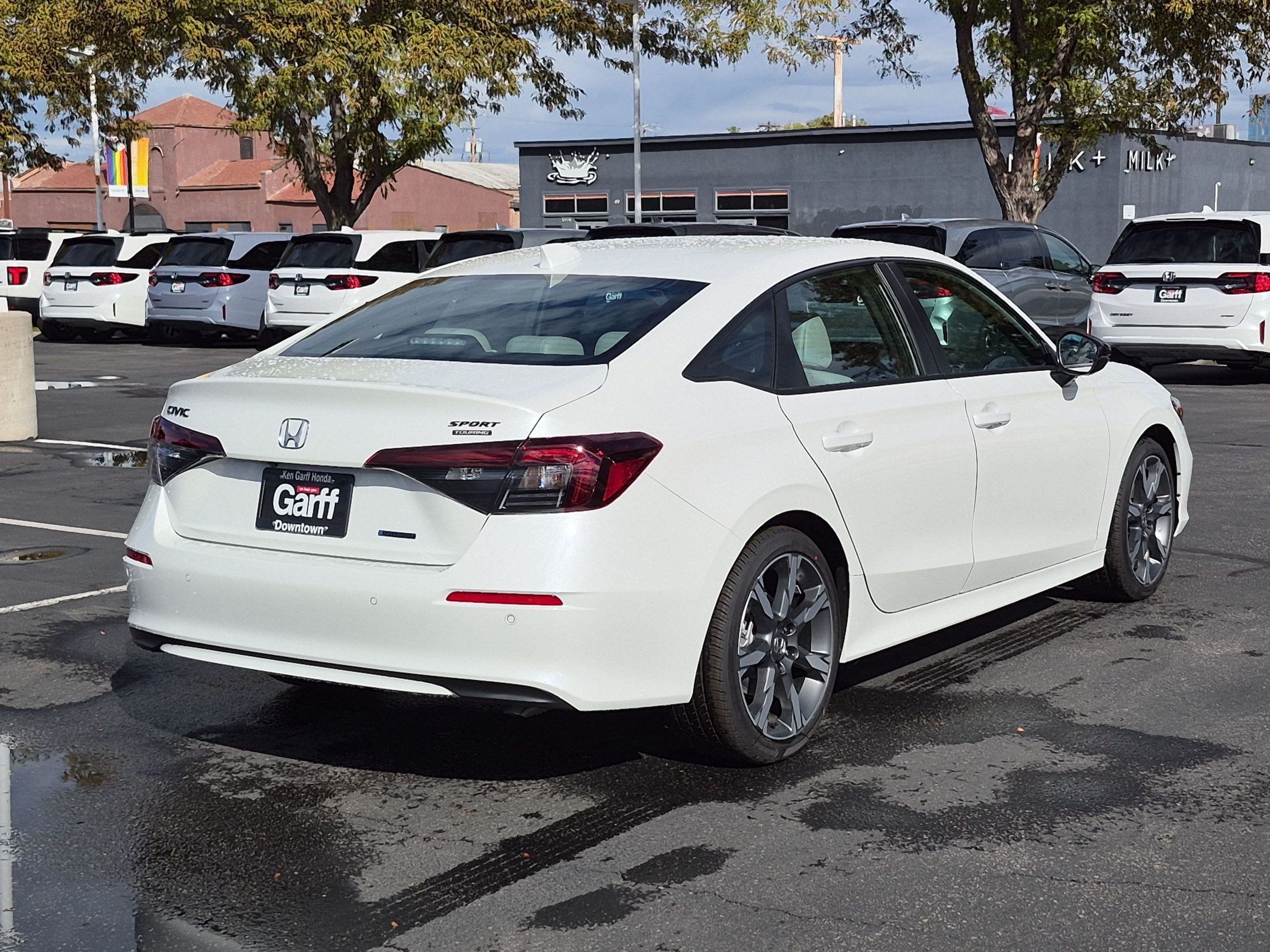 New 2026 Platinum White Pearl Honda Sport Touring image 3