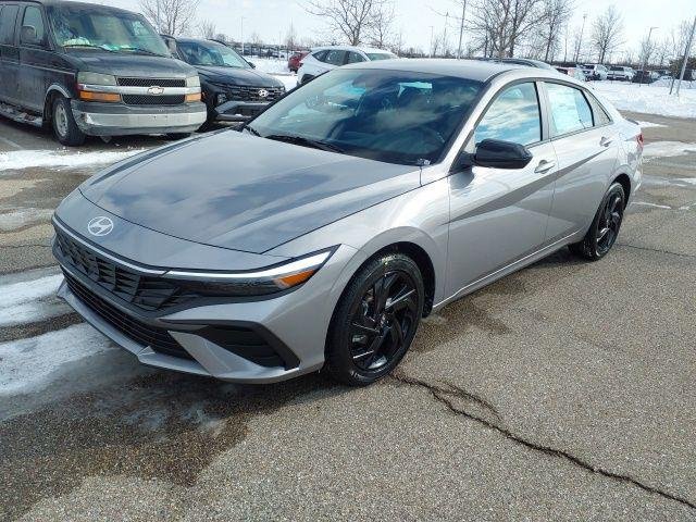 New 2026 Fluid Metal Hyundai SEL Sport image 2