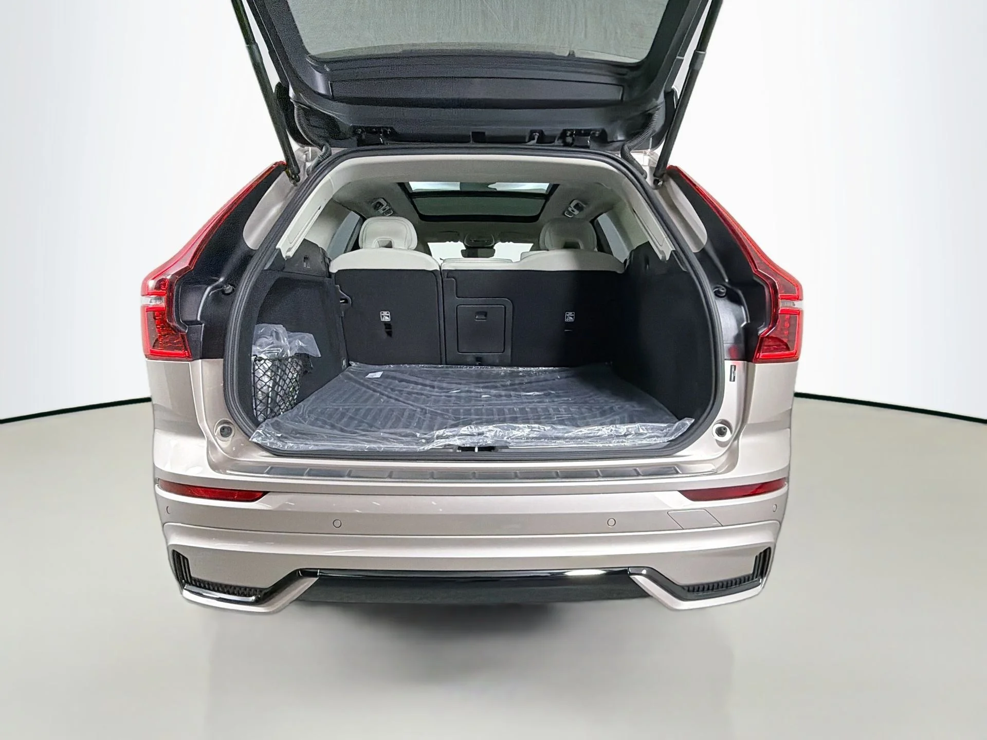 2026 Volvo XC60 Ultra - Photo 28