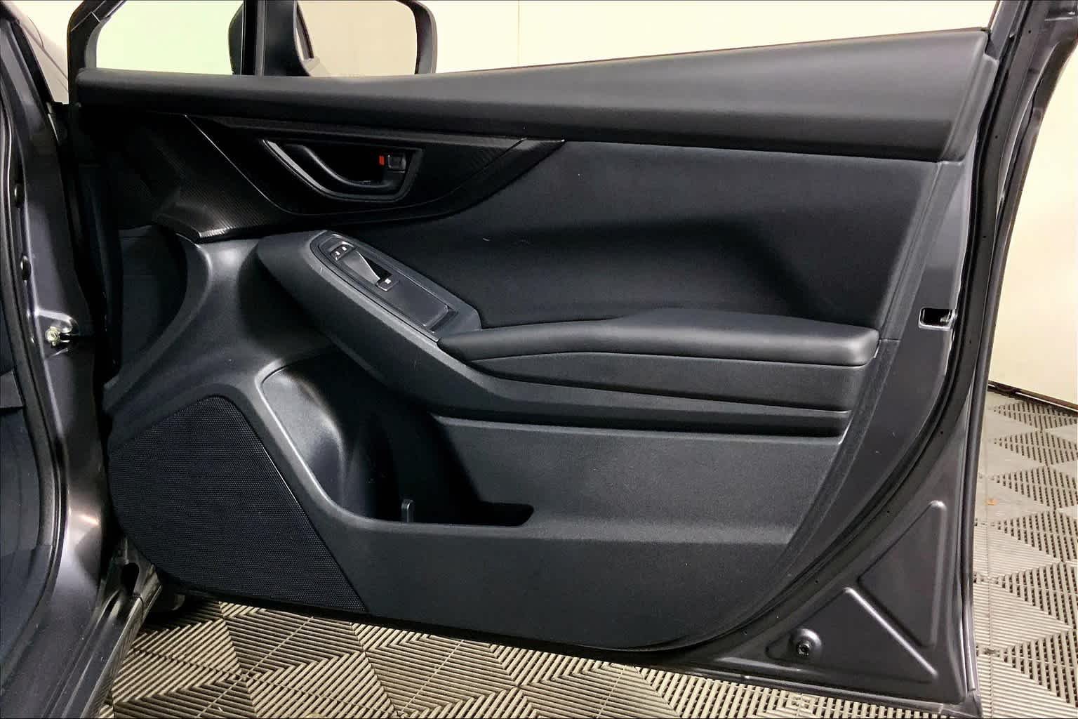 Used 2018 Magnetite Gray Metallic Subaru  image 23
