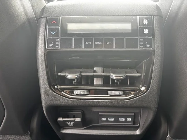 New 2026 Silver Jeep  image 27