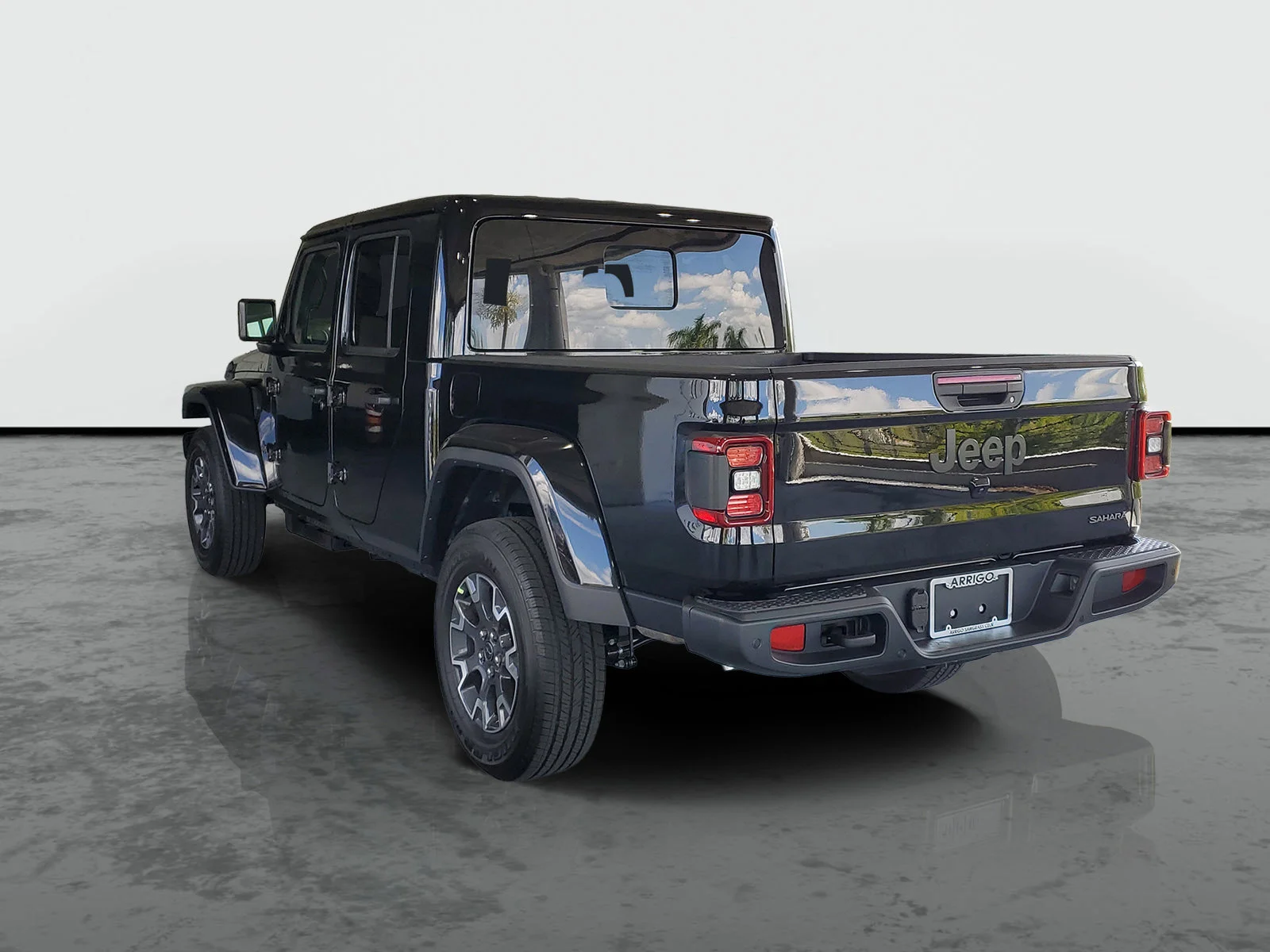 New 2026 Black Clear-Coat Exterior Paint Jeep Sahara image 2