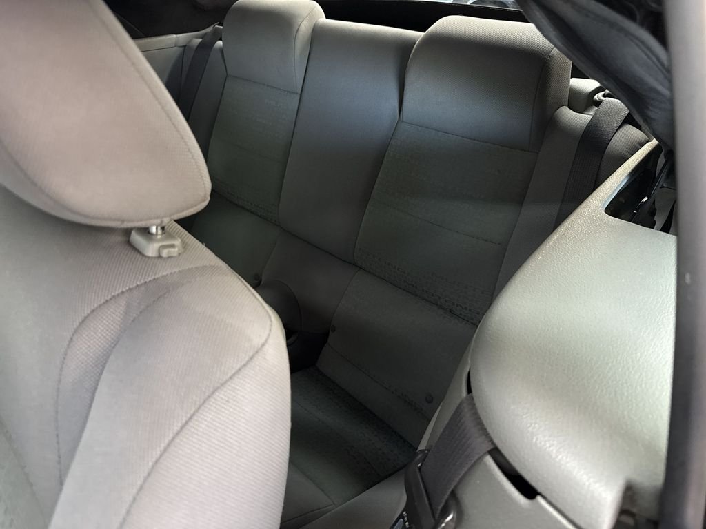 Used 2007 Blue Ford V6 Deluxe image 16