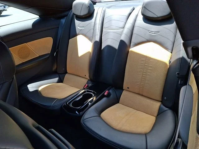 Used 2011 RADIANT SILVER METALLIC Cadillac RWD image 10