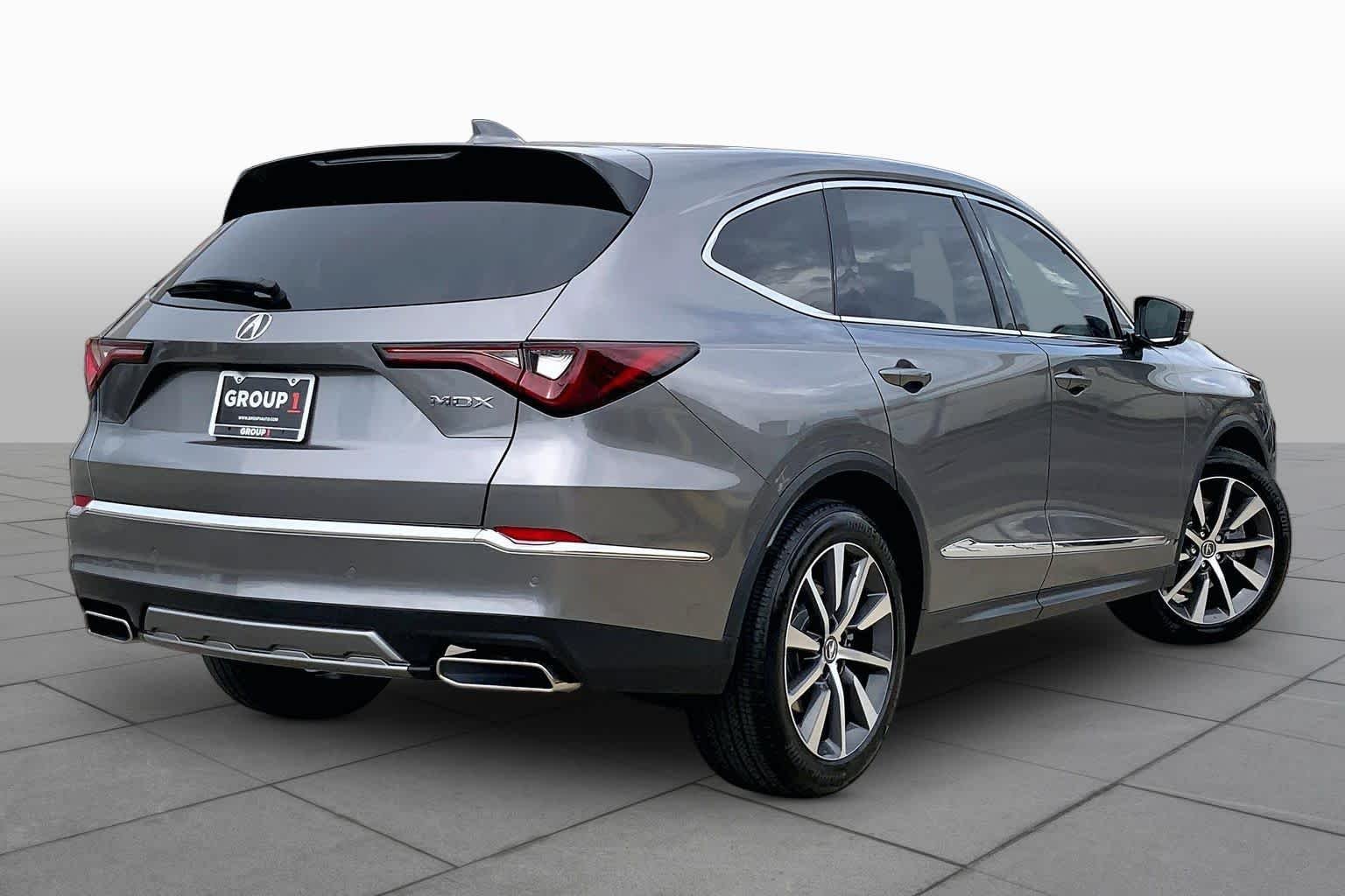 Used 2025 Liquid Carbon Metallic Acura w/Technology Package image 13
