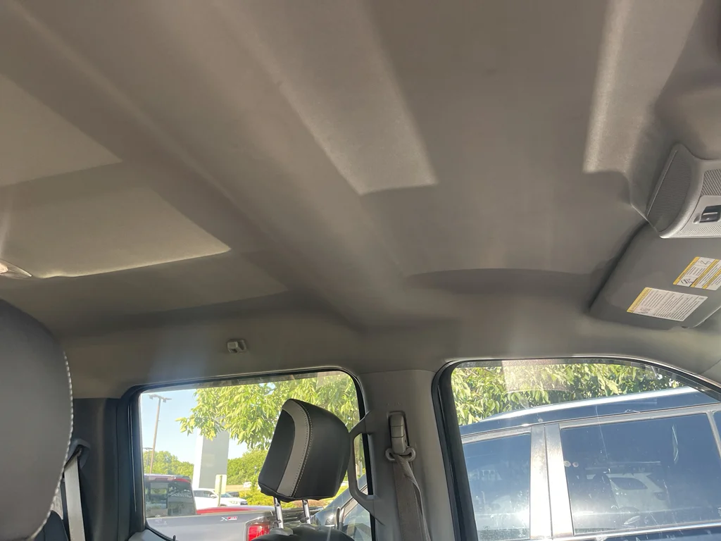 Used 2018 Shadow Black Ford XLT image 9