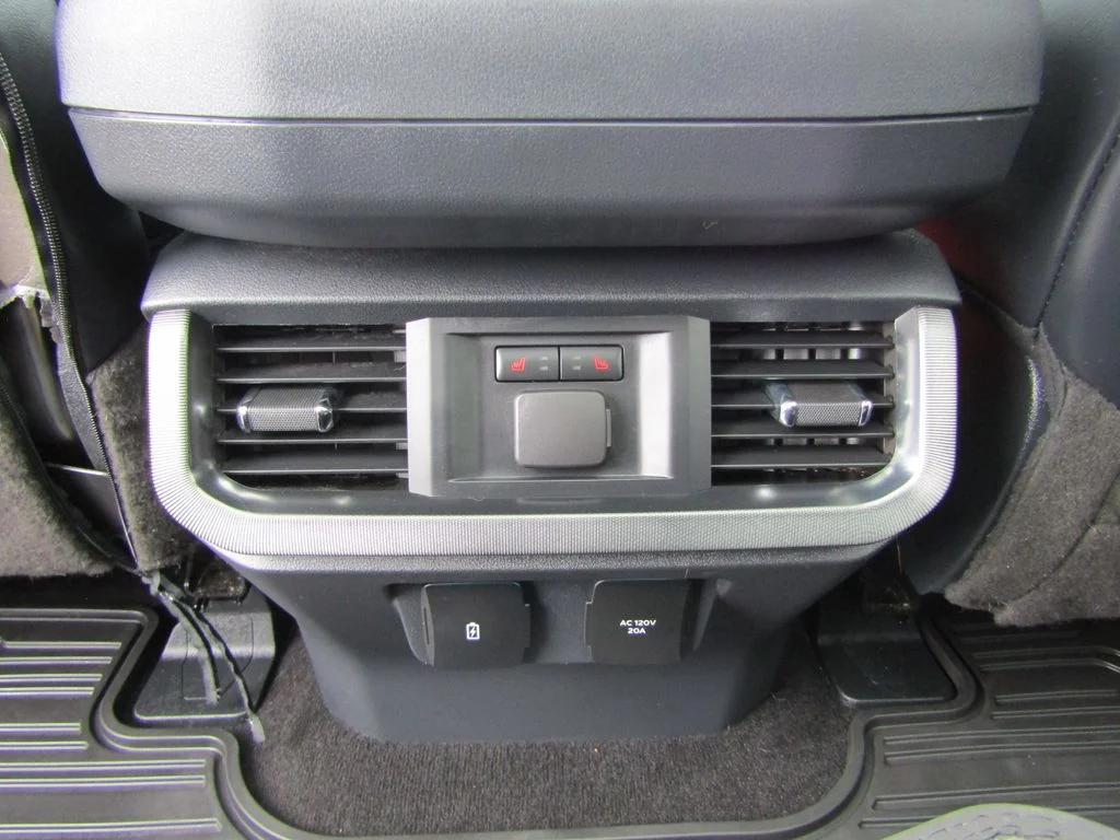 Used 2022 Agate Black Metallic Ford Platinum image 45