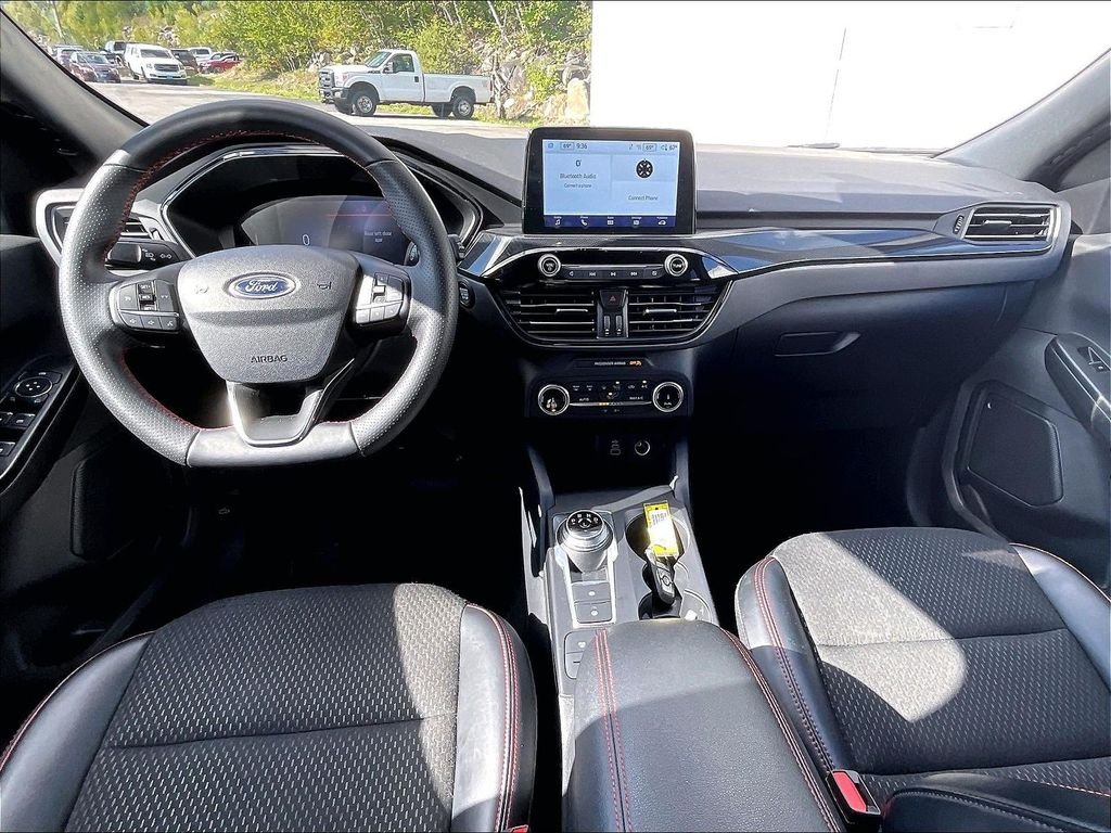 Used 2025 Silver Metallic Ford ST-Line image 21