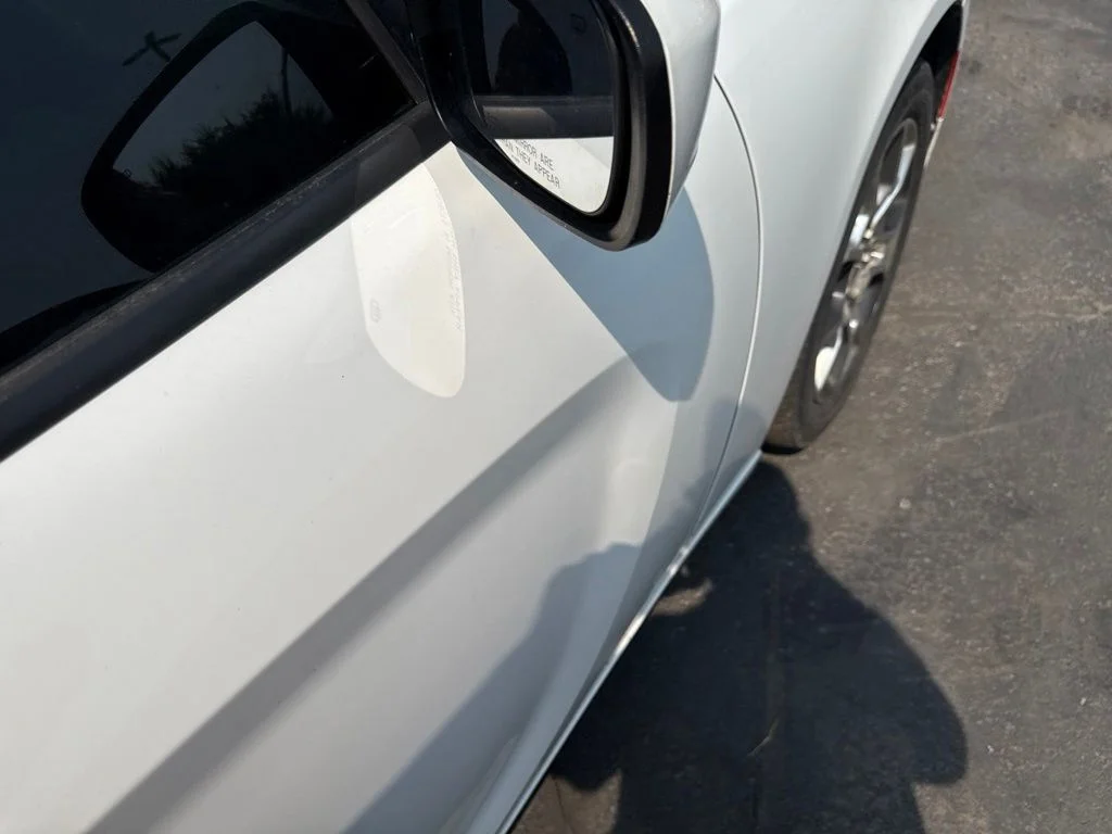 Used 2016 White Dodge SXT image 20