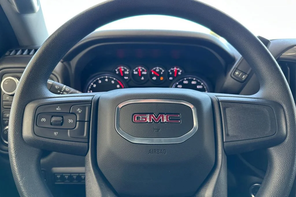 2025 GMC Sierra 3500HD Pro - Photo 20