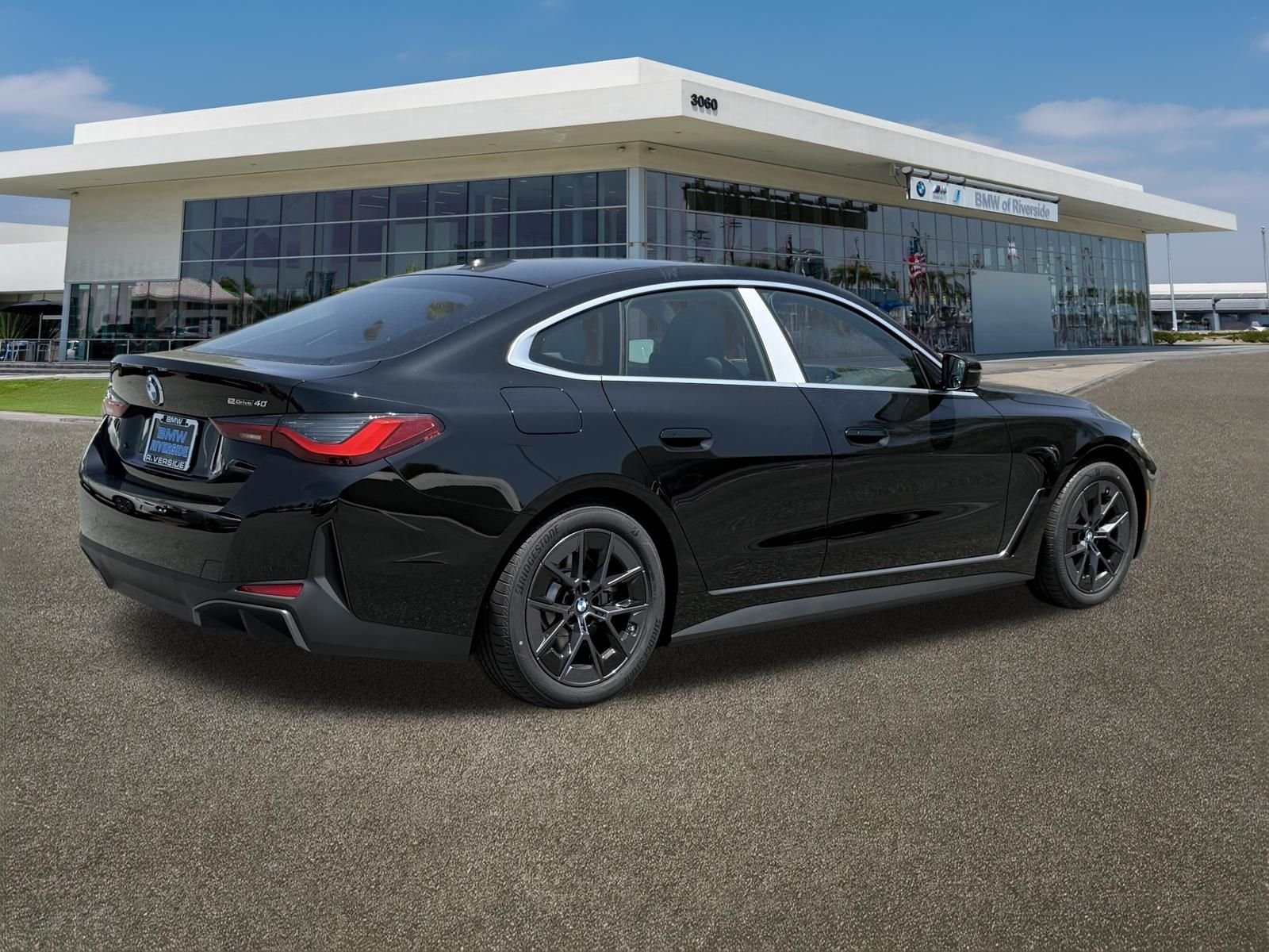 2026 BMW i4 40 - Photo 11