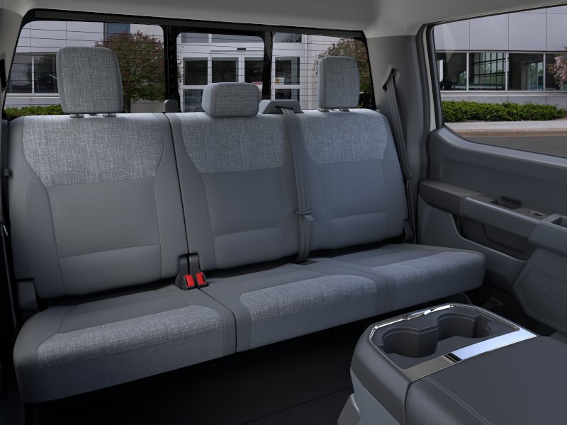 New 2026 Oxford White Ford XLT image 11