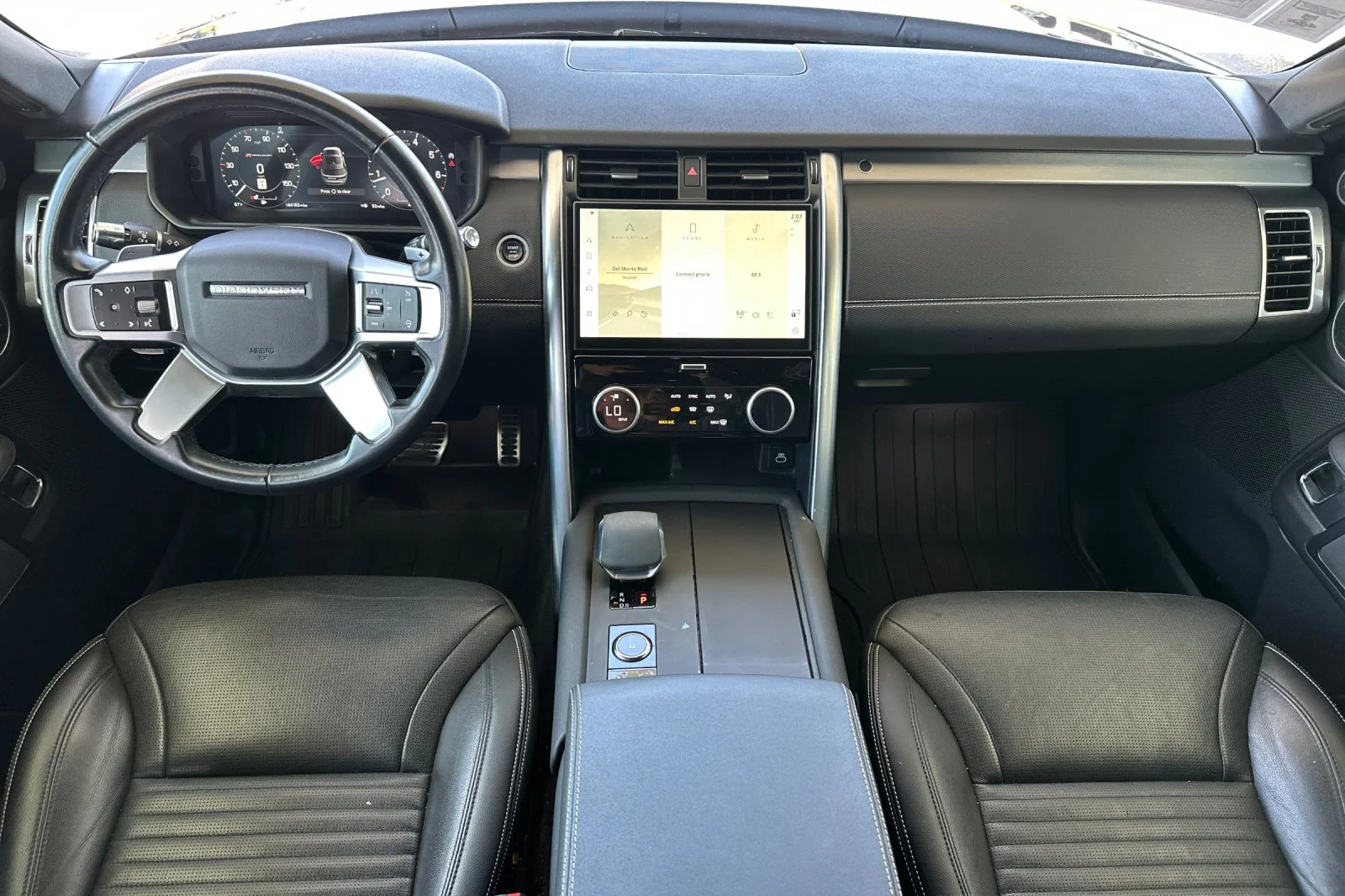 Used 2022 Santorini Black Metallic Land Rover S R-Dynamic image 16
