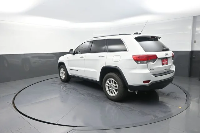 Used 2019 White Jeep Laredo E image 55