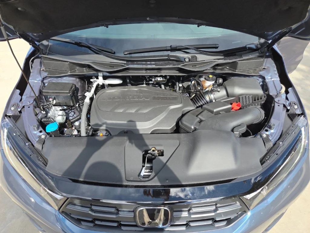 New 2027 Smoke Blue Pearl Honda EX-L image 6