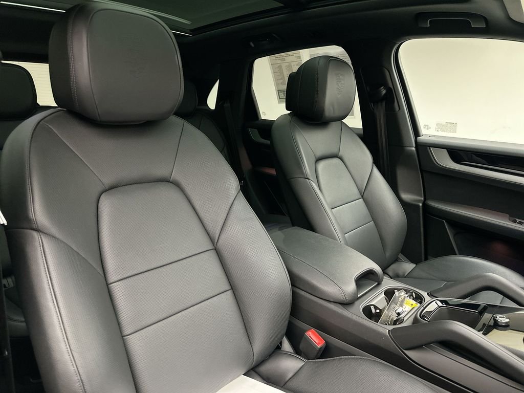 Used 2024 Black Porsche Base image 18