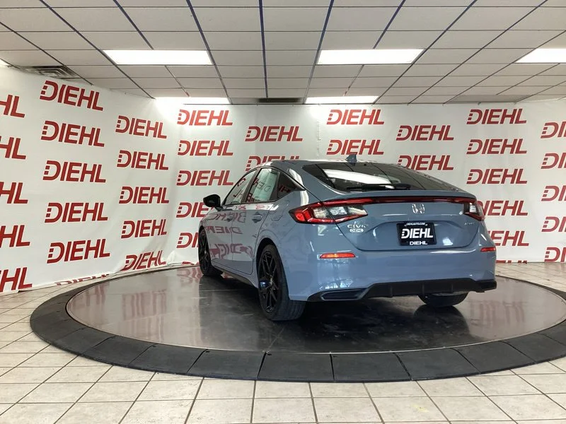 Used 2024  Honda Sport image 5