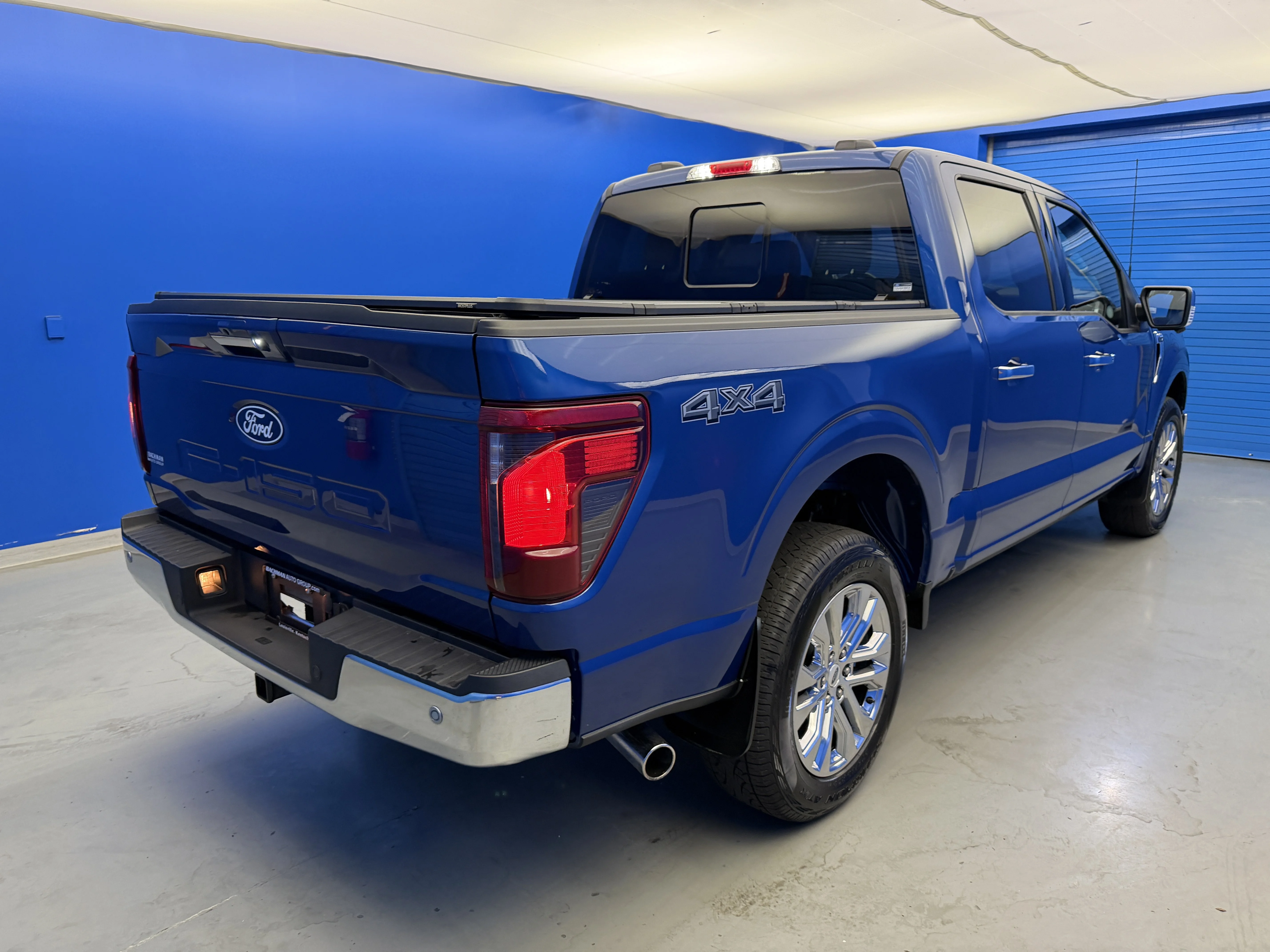 Used 2024 Atlas Blue Metallic Ford XLT image 7