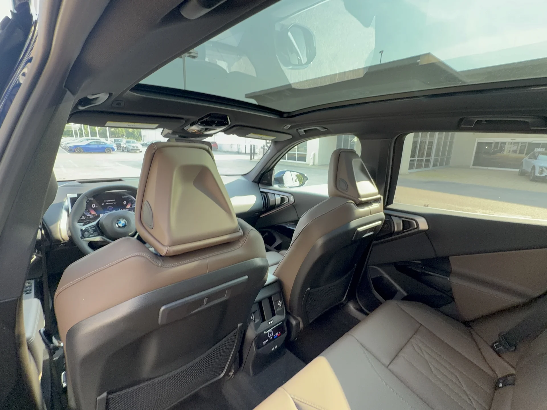 New 2026 Tanzanite Blue II Metallic BMW 30 xDrive image 26