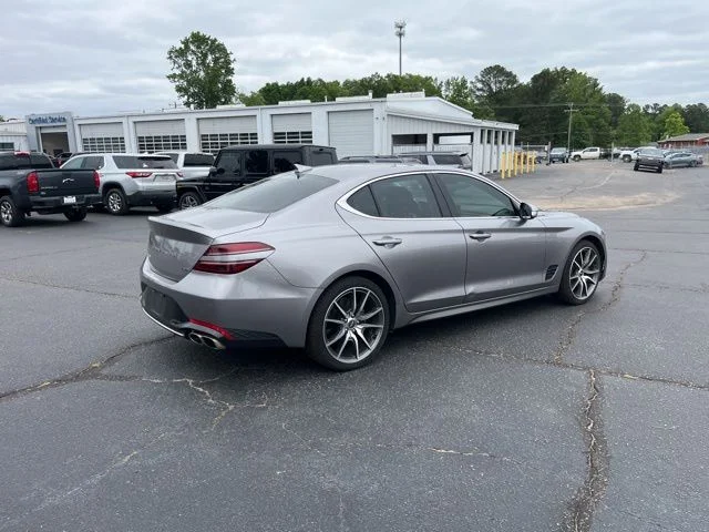 Used 2023 Silver Genesis 2.0T image 2