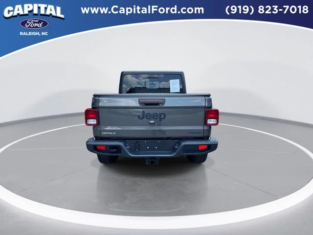 Used 2020 Gray Jeep Sport image 7