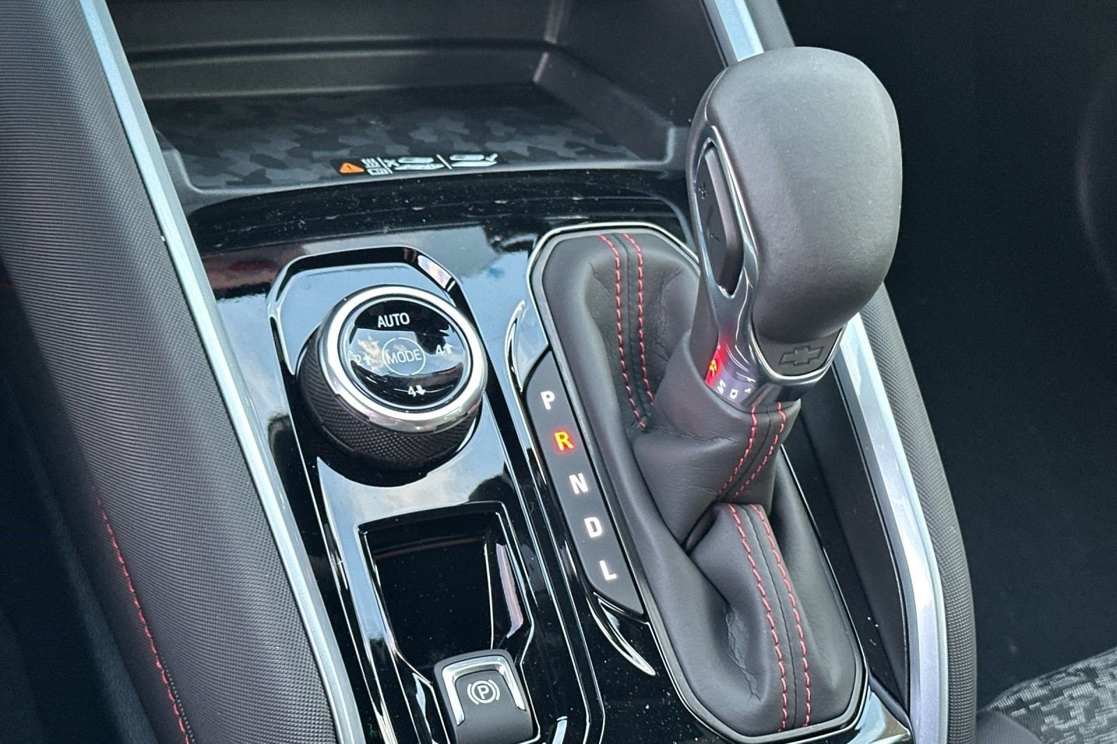 2025 Chevrolet Colorado Z71 - Photo 23