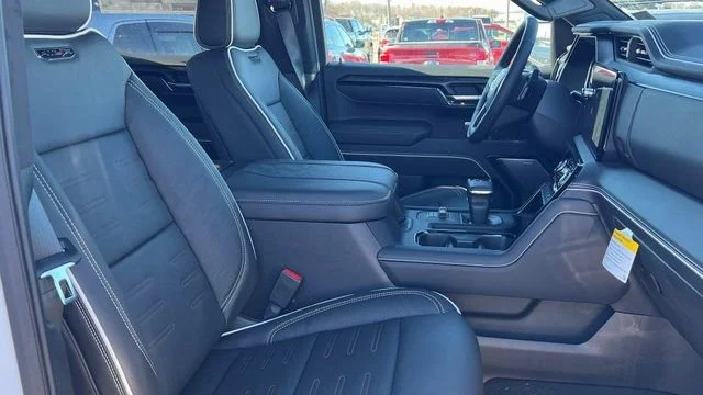 2026 GMC Sierra 1500 AT4X - Photo 11