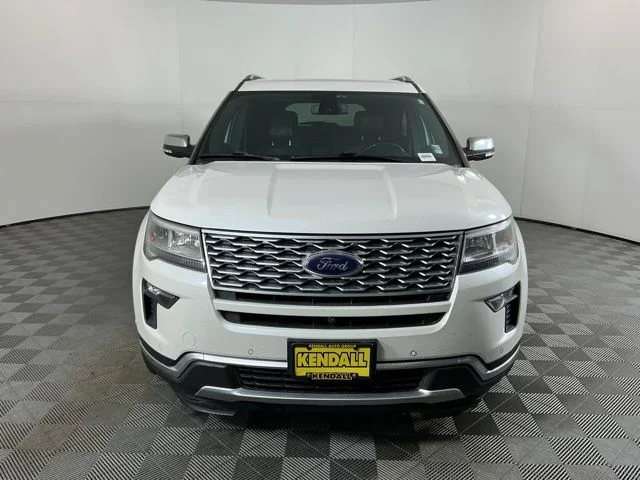 Used 2019 White Platinum Clearcoat Metallic Ford Platinum image 2